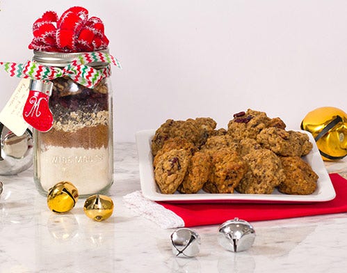 DIY mason jar oatmeal cookies