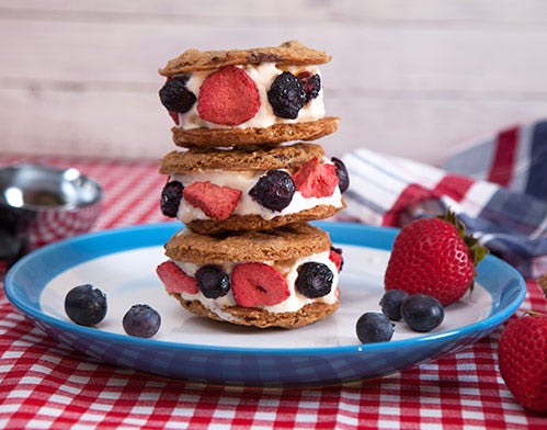 Patriotic ice cream sandwiches Patriotic ice cream sandwiches