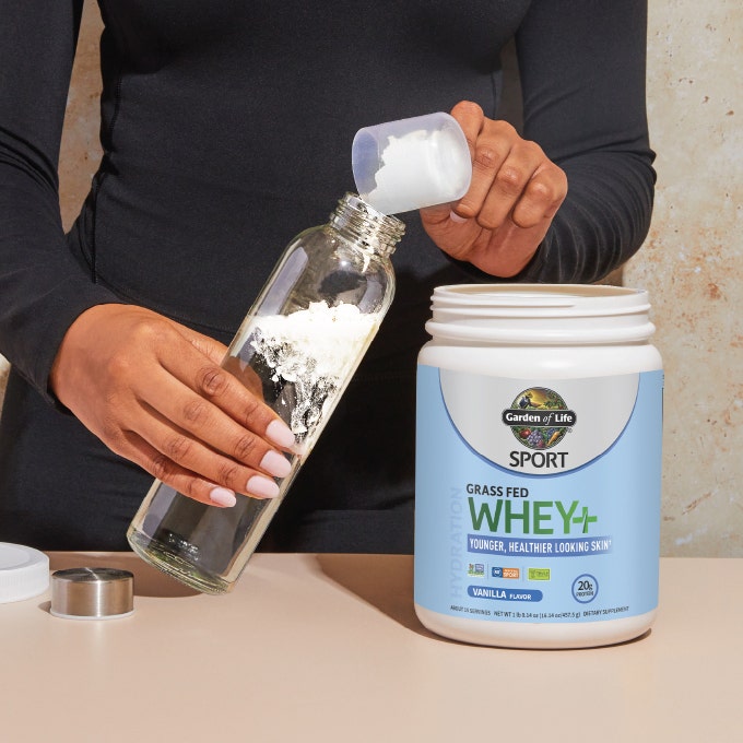 grass fed vanilla whey protein powder