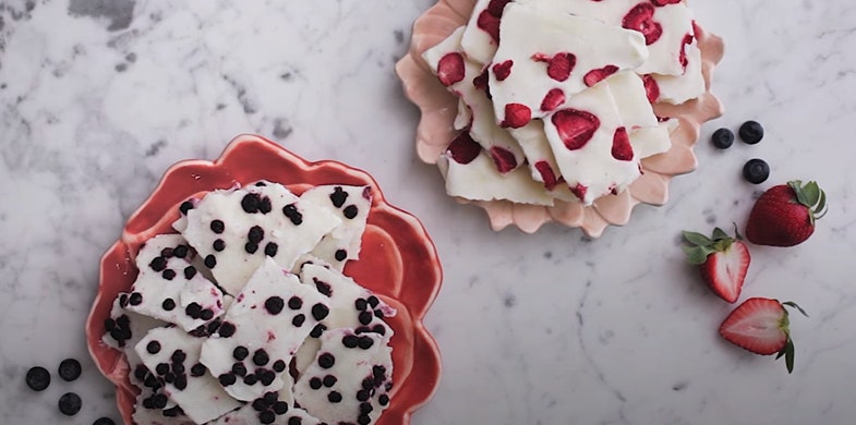 fruit and yogurt bark