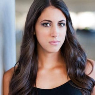 Caitlin Dechelle