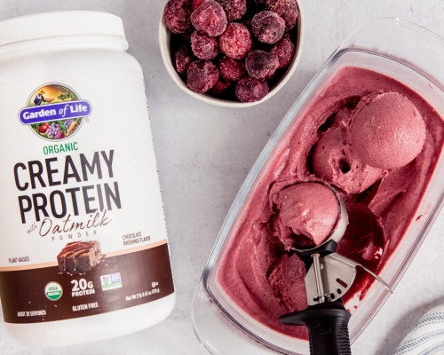 chocolate-cherry-frozen-yogurt